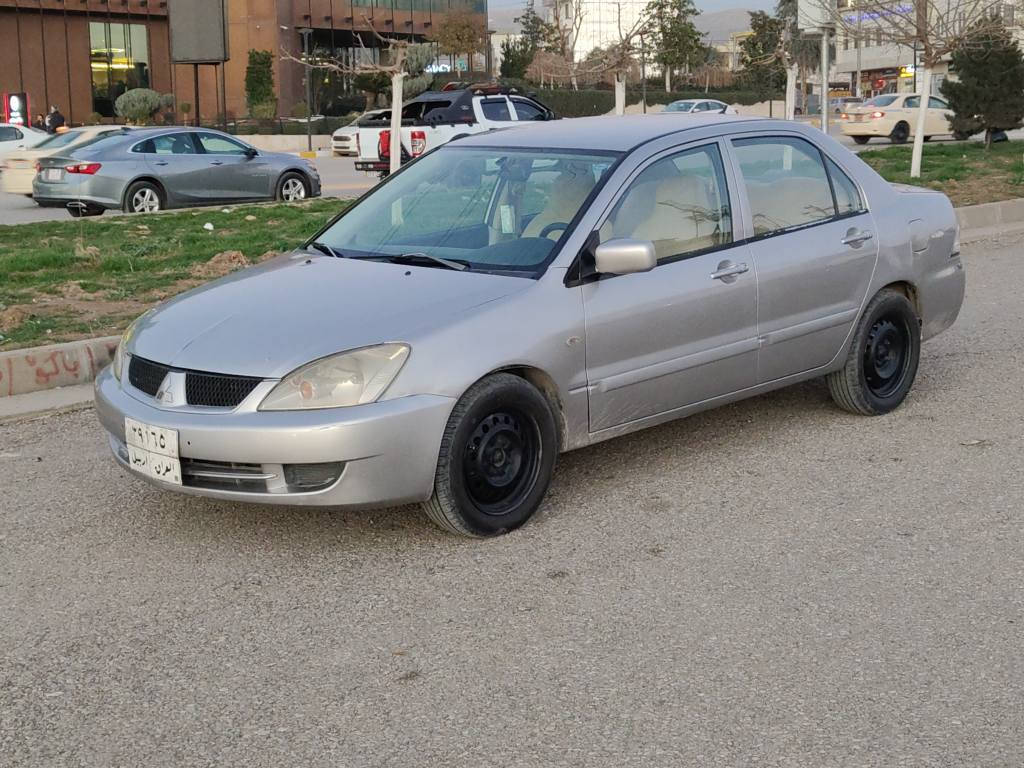 لانسەر مودێل ٢٠٠٨
ژ.م ***********یان***********
شوێن سلێمانی نرخی ٦٦گەڵا
گێڕوو مەکینەی بەشەرت گێڕ تۆماتیک
مەکینە گەورە و ناو زەرد و جام کارەبا
بۆیاخ کراوەتەوە لەسەر کاڵبونەوە چەمەلغی دوای سایەق قرچێکی هەیە
سەنەوی بەسەر چوە تەحویل وکالە بەشەرت
چوار تایەی لۆکی بۆ بەستراوە
تاغم پێشی تندو تۆڵە هیچ مەسرەفی نیە
تەبرید و گەرمی بەشرت السليمانية, العراق
