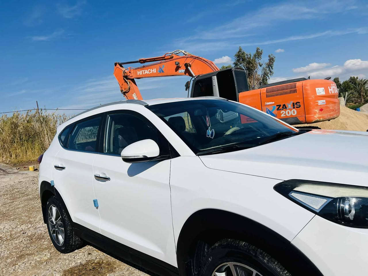 السلام عليكم
هيونداي توسان 2018 خليجي  ماشيه 140

مكفولة من الحادث رقم بغداد بسمي 

داخل صاج حلوه داخله 

تبريد قطعتين 

تحكم ستيرن 

اشاير مري حساس خلفي 

كاميرا  خلفيه

تخم تاير حداديه امامي و خلفي جديد 

محرك 2000

سونار موجود  سياره بيه كما موضح بل سونار مكاني بابل 

سياره مامتعوبه  علا ابد وحده  السعر 183بيه مجال  ***********.                 ***********
