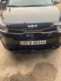 السلام وعليكم كيا ريو موديل 2023 السياره جدا جدا جديده ماشيه 20الف حاد...