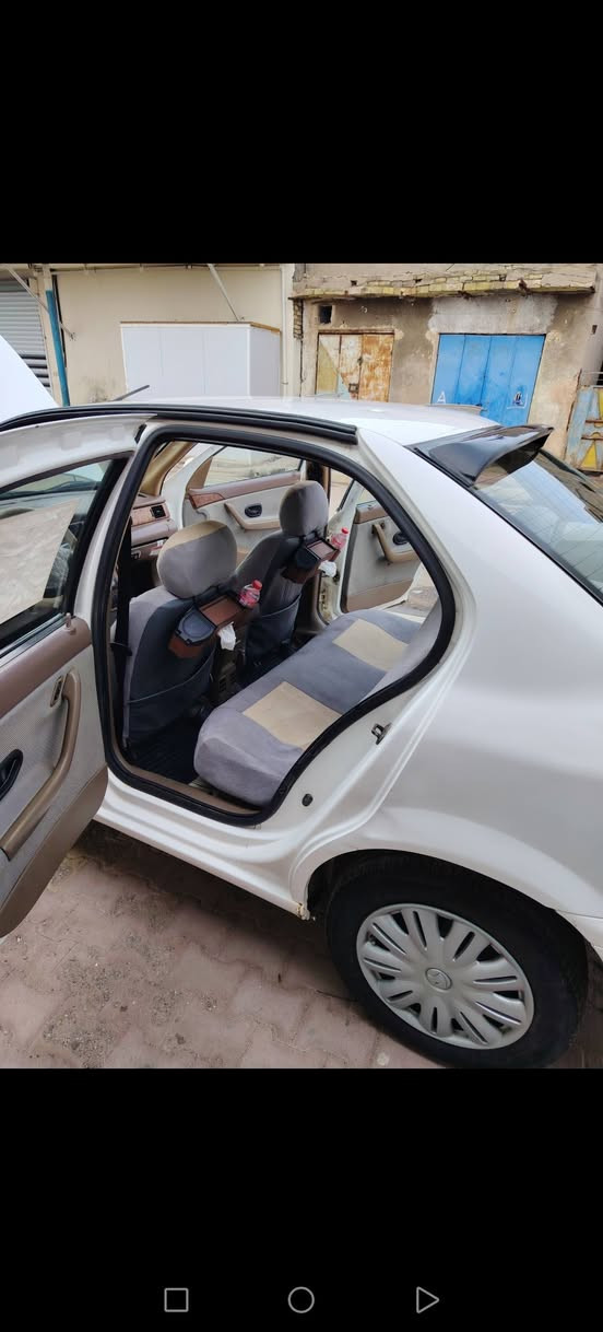 السلام عليكم.... سمند ٢٠١١ جاهزة من كل شي... السعر ٤٨ بيها مجال بسيط.... العنوان ميسان ناحية السلام.... ***********
