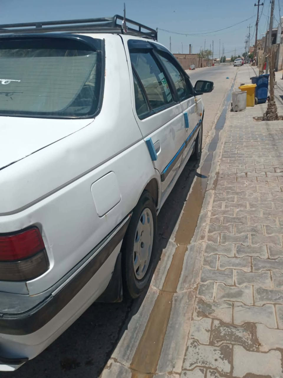 السلام عليكم وين يدور رخيص مال فقرة واحد يعيش بيهة ع كد الحال
بيجو روئ موديل 2009  رقم نجف ثاني يوم تحويل محرك وكير جدد هستوني شادهن يشهد اللة دواخل جدد كلش كهربائيات كلهة شغالة كلوب مامحترك عوزهة ترتيب بلحدادية فقط تخم تاير جديد مكاني نجف سعر 18وبيهة مجال شي قليل ***********
