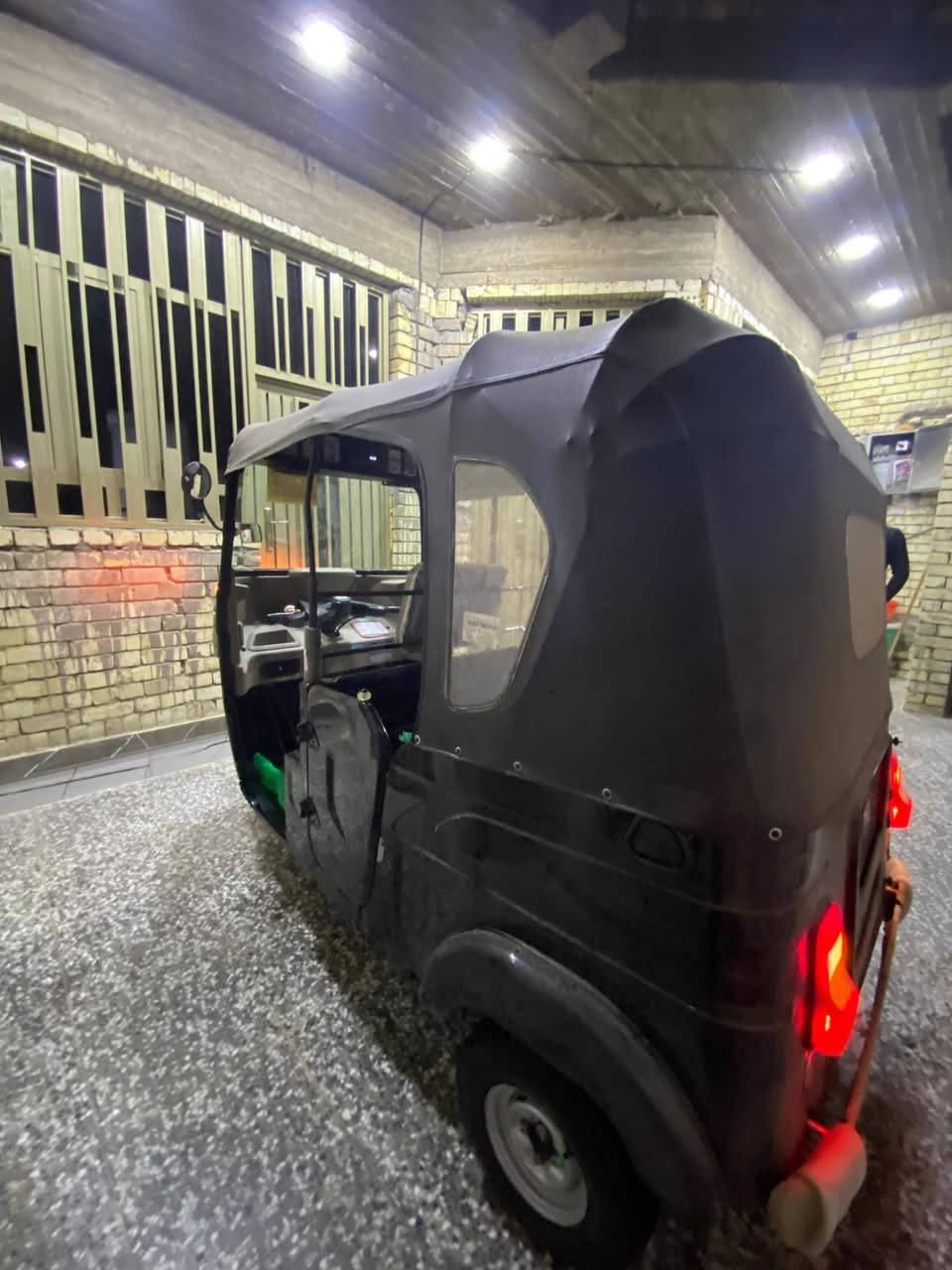 تكتك للبيع موديل 2022 رقم كربلاء 
بيه بارد بلغد خفيف وليوره يم الجاملغ هم بارد 
ومكينه بلاديه ممفتوحه 
مكاني الدوره ابو دشير 
رقمي ‏‪***********‬‏
