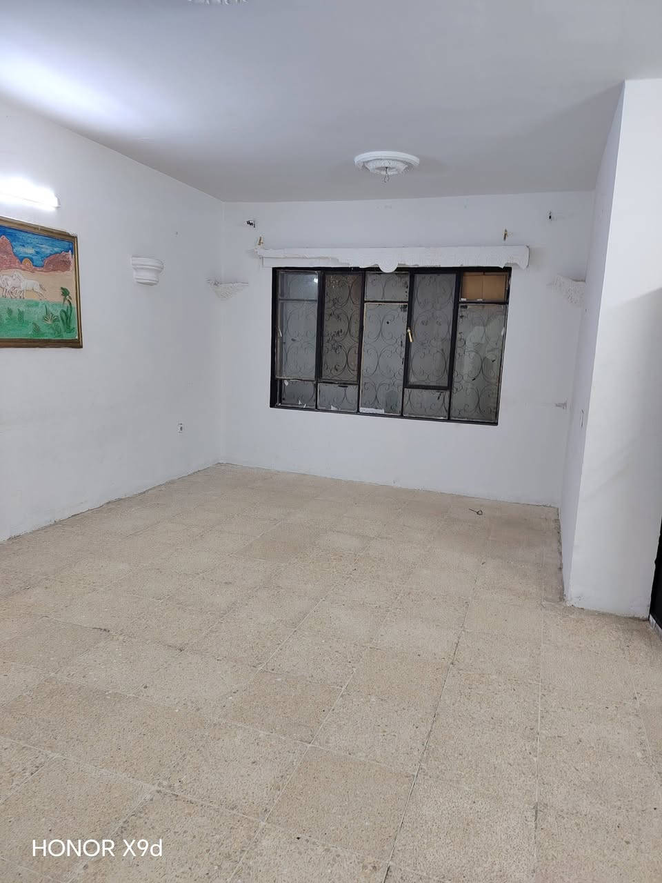 بيت الايجار حي الاخاء قرب الكنيسة غرفتين نوم وهول واستقبال مطبخ وصحيات       ***********واتساب./***********
