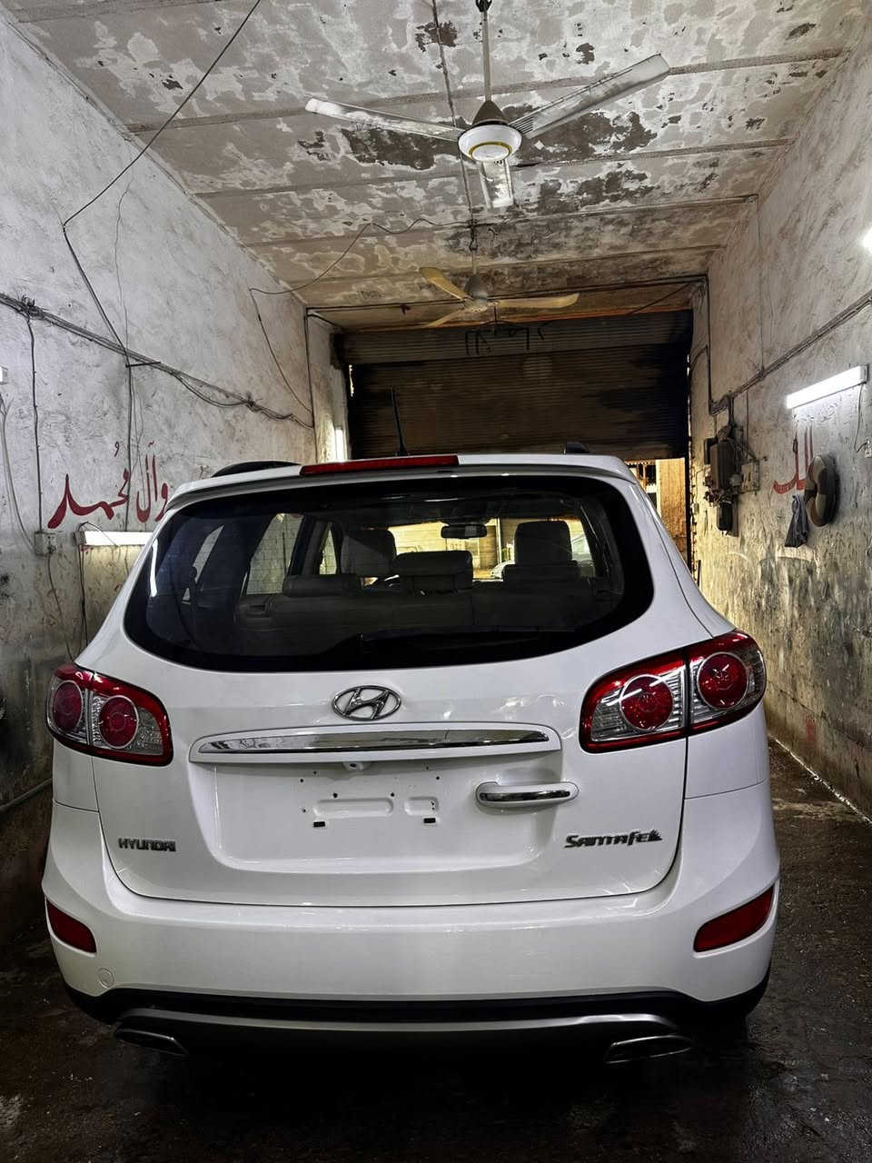 سنتافي 2012 خليجي رقم اربيل شرط تحويل
ووكاله السيارة فول للاخير حيل جديدة 
فتحه سلايت رؤف 
محرك 4 سلندر 
7 راكب 
ثلاث قطع تبريد 
داخل بيجي 
اشاير بلمري 
ويل كروم 
كامرة خلفيه 

السيارة بيها قطعتين صبغ فقط الجاملغ والباب بدون اي داخل فقط والباقي كله مكفول ✅

السعر (( 128 )) وبيها مجال بسيط 

مكاني // النجف // للاتصال ‭٠٧٨٠ ٨٥٤ ٧٨١٦‬
