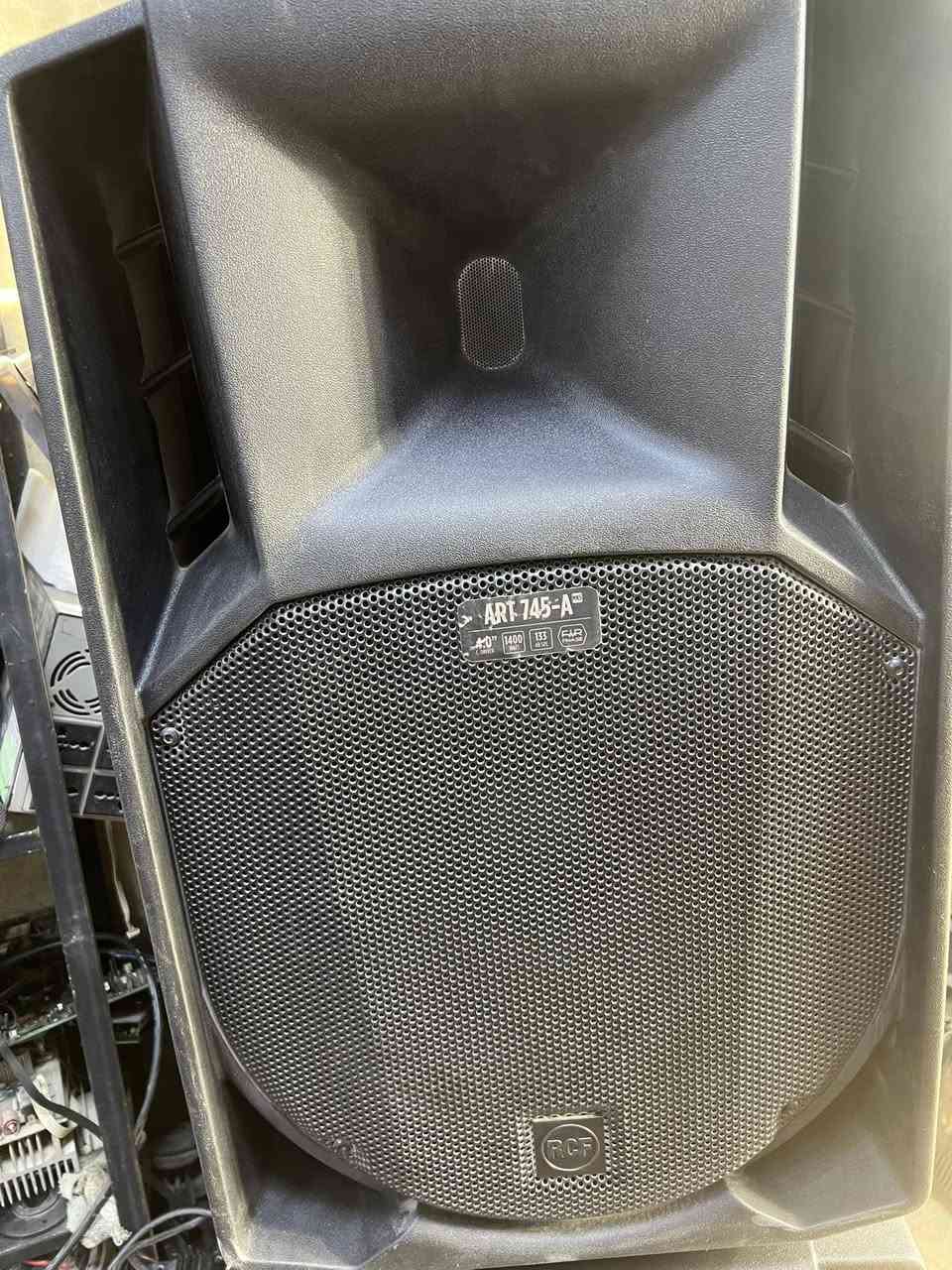 اجهزه وسبيكرات اصليه للبيع العنوان بغداد التفاصيل داخل الصور 
***********
