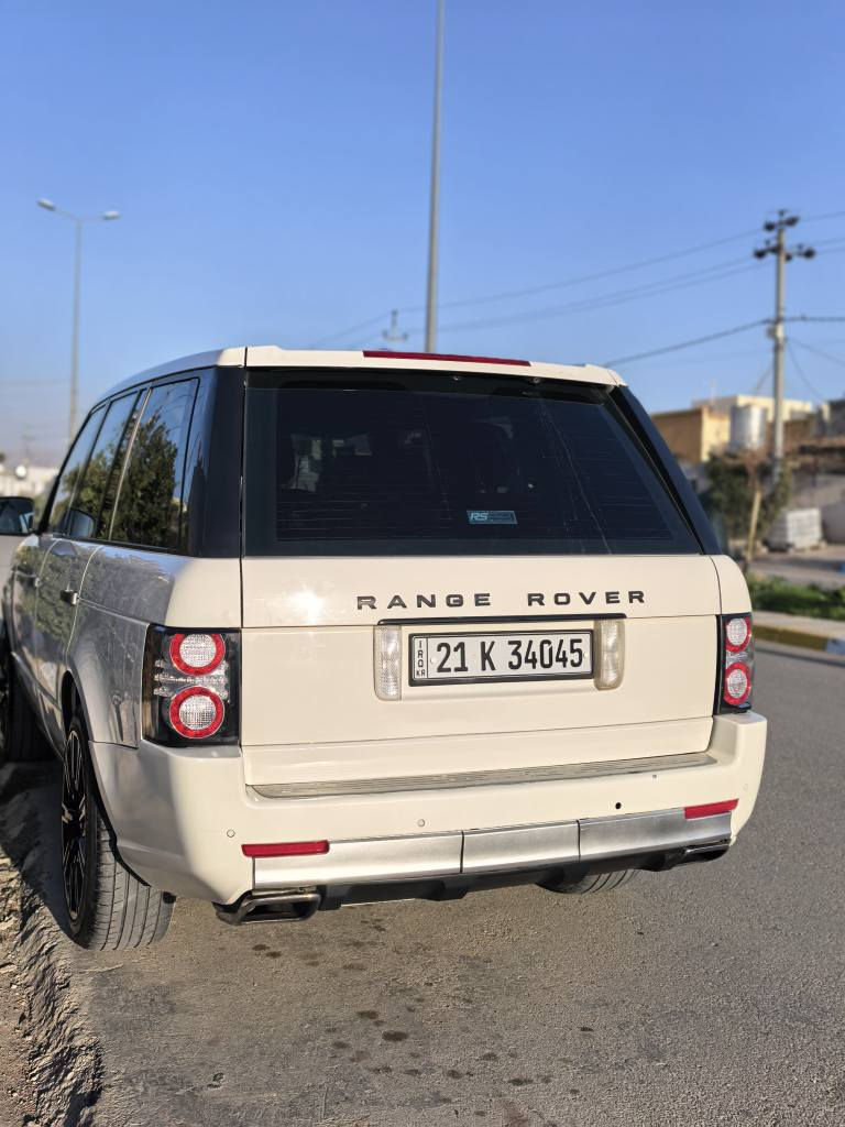 Rang Rover voge 2010
ڕەقەم سلێمانی 
زۆر زۆر پاک و جوانە
هەموو گیانی وەک خۆی ماوەتەوە 
بێ خەلەل و بێ کێشە  
سلاید فول  
مەکینەی V8 _ بێ _سووپەر
یەک پەلەی بچوک  بۆیاخی هەیە 
مەکینەی تازە تەشفیت کراوە
180 هەزار کیلۆمەتر ڕۆیشتوە
بۆ نرخ پەیوندەی بکەن یان نامە بنێرن 
***********
*********** شمشمل, السليمانية
