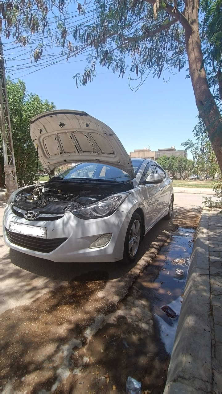 السلام عليكم 
هونداي النترا  خليجي موديل 2012
رقم كربلاء انكليزي بسمي سنويه 2030
مكفولة 
محرك 1800
التواصل على الخاص
السعر 110$
بيها مجال بسيط حك الجية


**إذا كنت صاحب هذا الإعلان وتريد حذفه لأي سبب، رجاءا أرسل رسالة إلى الدعم الفني**