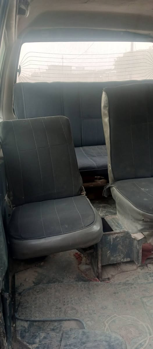 سلام عليكم سياره هونداي موديل 93 بغداد جاهز من كلشي خيط تبخير بل محرك راعيهه موجود تحويل العنوان بغداد *********** السعر 17 ورقه
