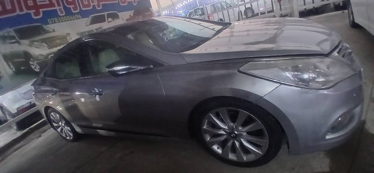 سلام عليكم  ازيره كفاله عامه فول بصمه 2012 حداديه مكينه وكيري وتخم تاير جديد ثاني يوم تحويل سنويه ال30  ال سعر125 وبيه مجال***********
