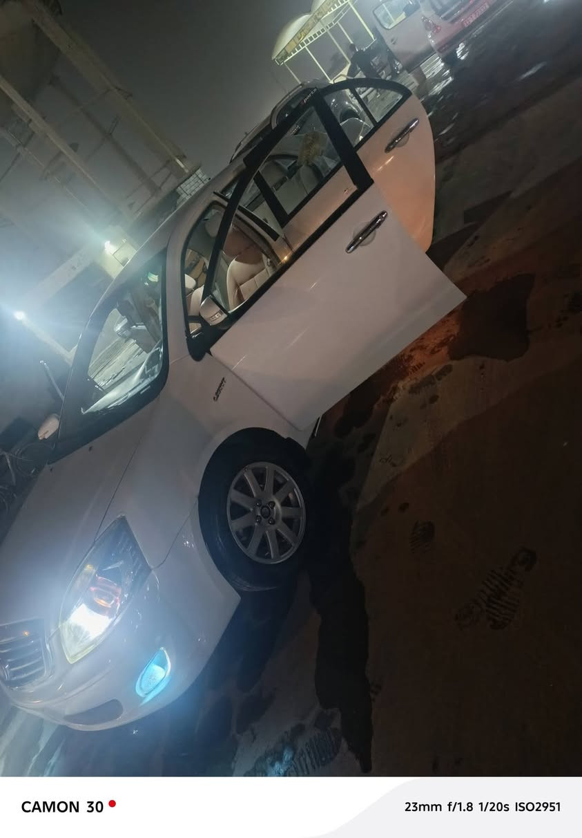 سلام عليكم جيلي موبل 2011رقم كربلاء مشروع وطني السياره مكفوله من الضربه بيه خياسات معمرات كير ومكينه جدد حداديه من الطول للطول جديده تخم تاير جديد باتري جديد منضومه زنون شادله نهار السعر 48وبيه مجال مكاني الدوانيه مركز للستفسار ***********
