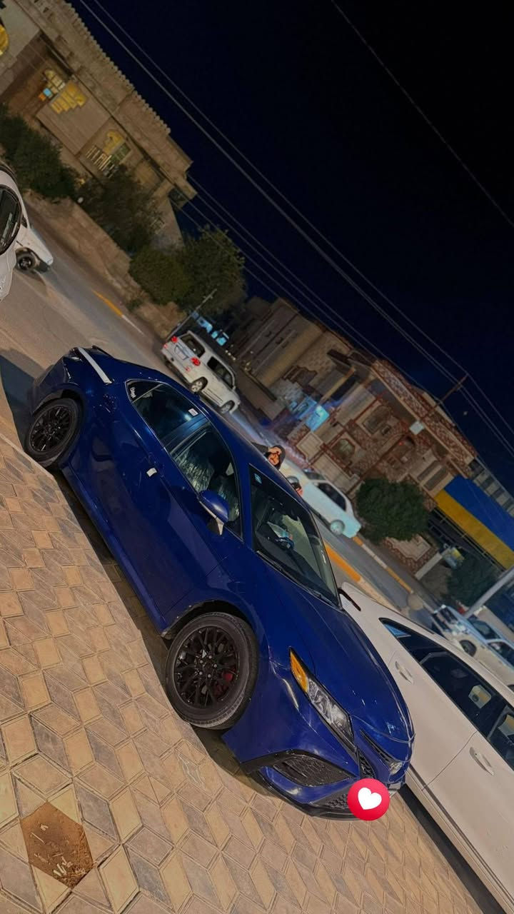 سلام عليكم
كامري 2023 Le
معوقين وكاله عامه 
جاملغ و بنيد 
و باب خلفي بدون تكم

موصفات
شاشه 
رادار
قيادة ذاتيه
مثبت سرعه 
تحكمات ستيرن 
كامره ماشيه 52 كيلو متر
رقم ***********
