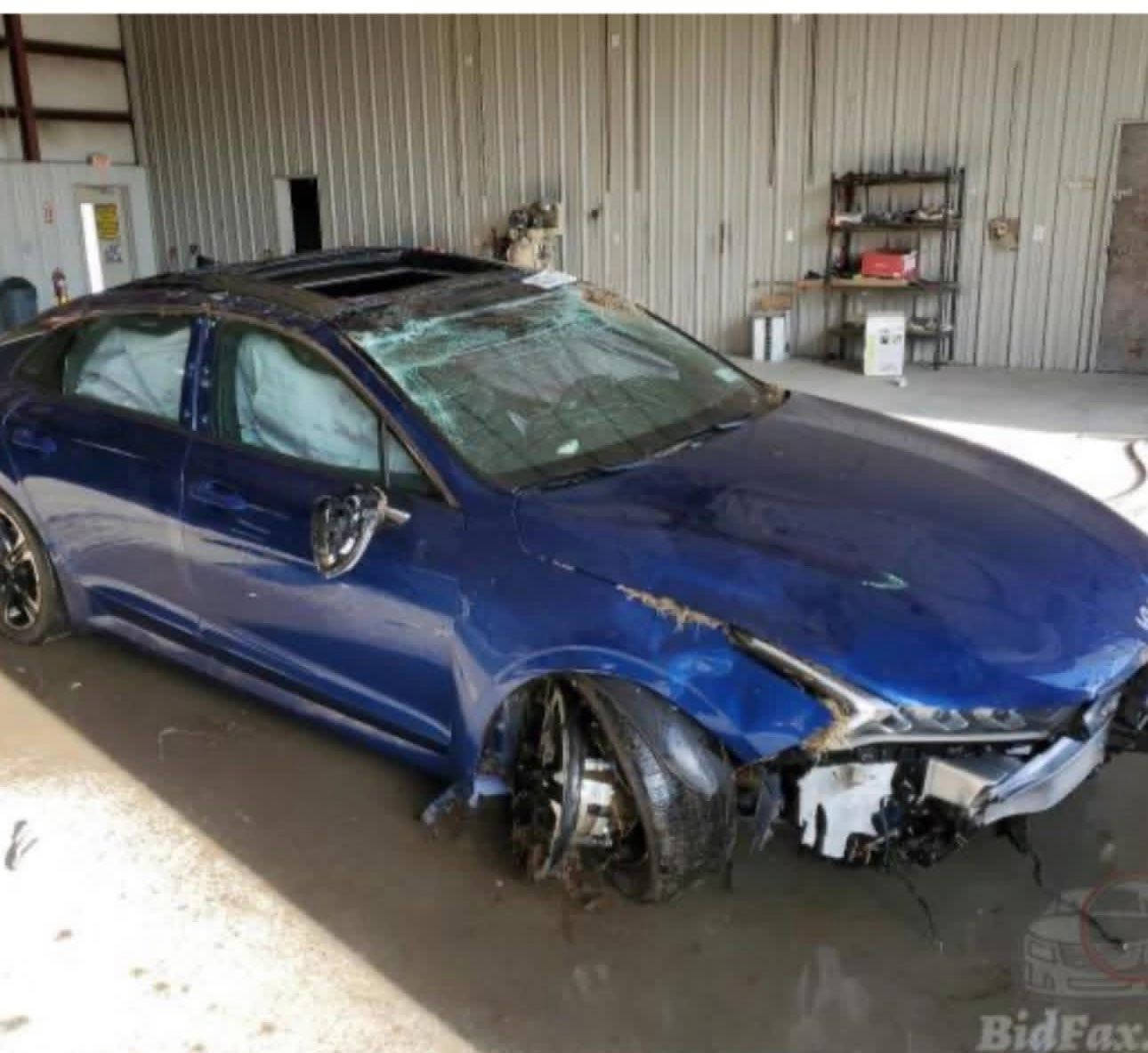 K5 موديل 2022  جيتي لاين فول مواصفات للاخير سياره جاهزه من كلشي اريد مراوس ب  سياره 
صور الحادث وي المنشور


**إذا كنت صاحب هذا الإعلان وتريد حذفه لأي سبب، رجاءا أرسل رسالة إلى الدعم الفني**