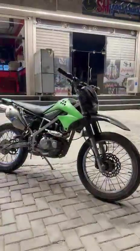 مستعجل عل بيع قفاز كاوسكي 250cc نوزل درجه كفاله عامه اوراق بس منفيس او مكاتبه السعر بواحد او بيه مجال حك الجيه العنوان بغداد للاستفسار اكثر ***********
