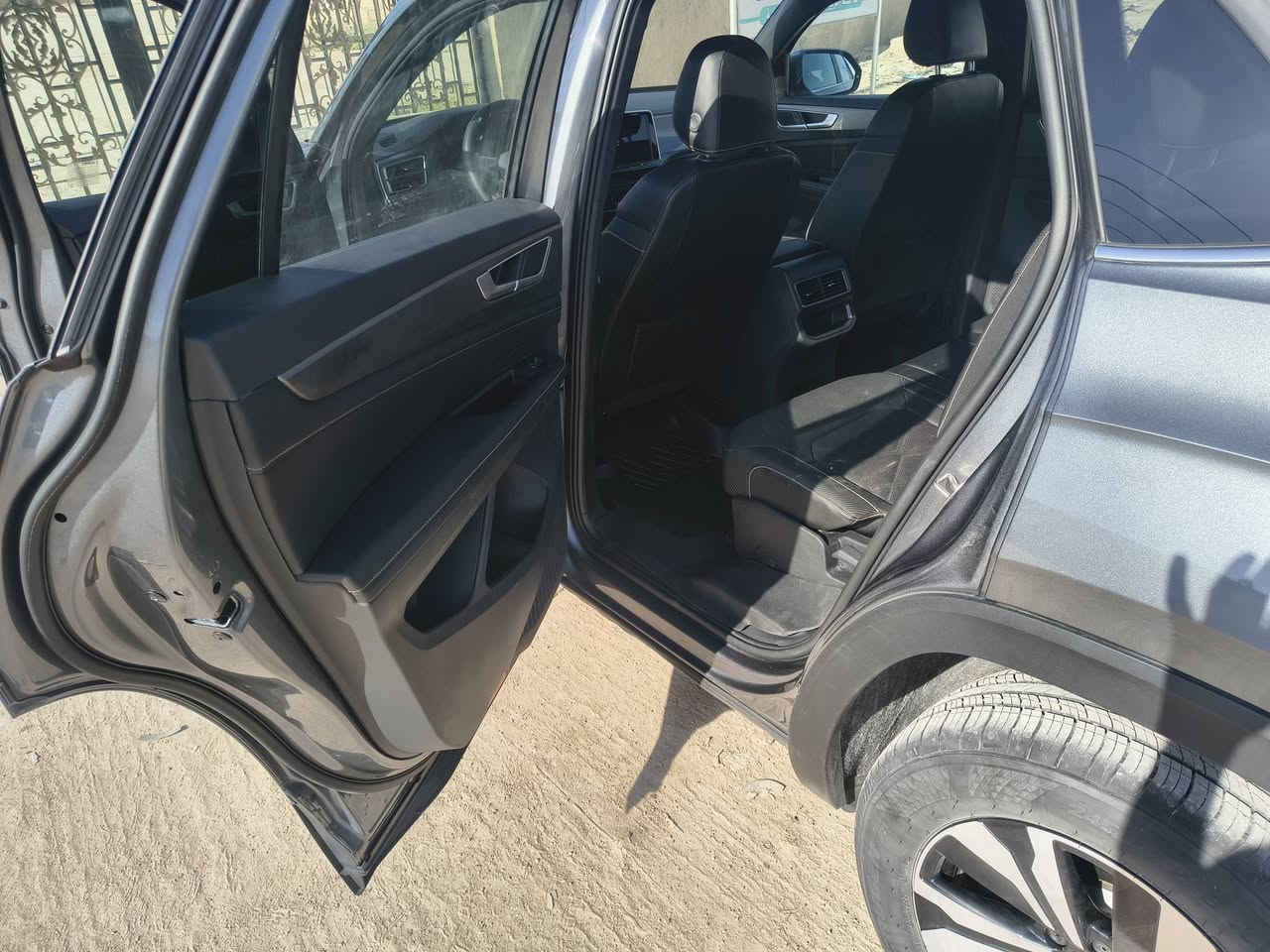 سلام عليكم فكسوكن اطلس كروز سبورة موديل 24 تقرير وتر برو  مكفولا كفاله عامه  SE  ماشيه 18.  حجم المكينة اربع سلندر تي تيربو السعر مناسب 190 قابل التفاوض  تصال ***********===***********  العنوان البصره الزبير
