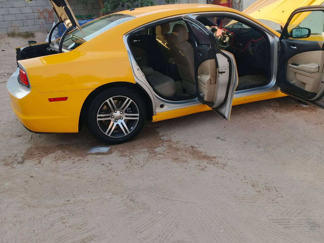 جارجر مديل 12 جاهزه وبسمنه تحويل جاهزه كير ومكينه وتبريد وحداديه وتخم تاير السعر 148وبيه مجال رقم راعيه ‏‪***********‬‏ مكلف بلنشر
