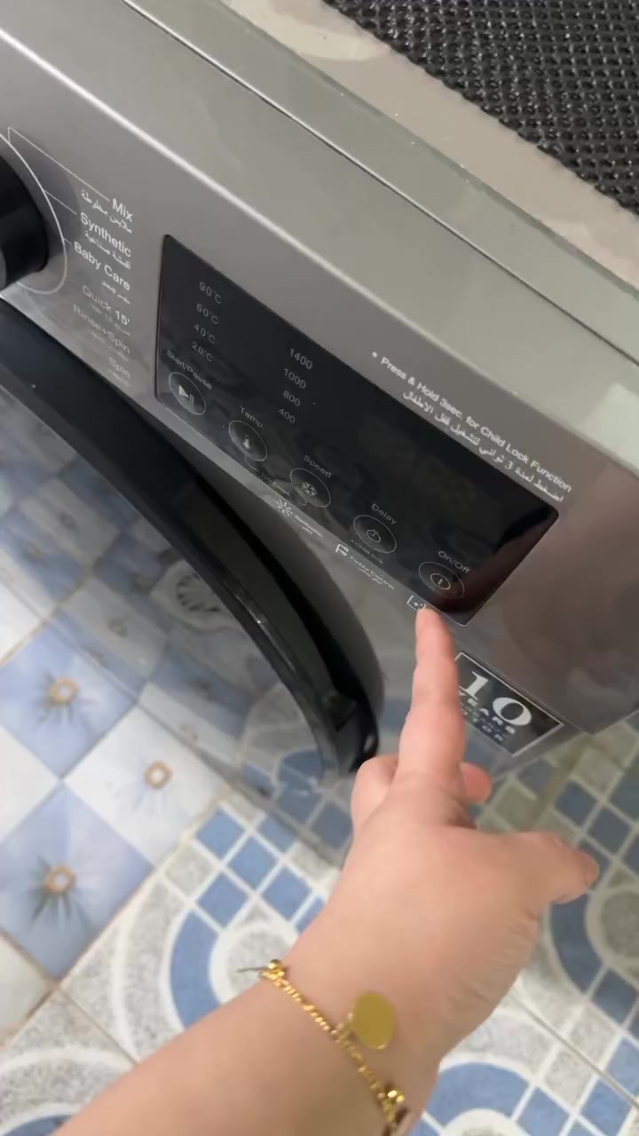 غساله للبيع كولد جنرال ٨ كيلو
تدوير فول دوران ممتاز للبيع 
بسعر ١٧٠ الف


**إذا كنت صاحب هذا الإعلان وتريد حذفه لأي سبب، رجاءا أرسل رسالة إلى الدعم الفني**