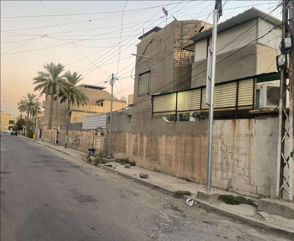 سلام عليكم…
دار للبيع المساحه 500 بناء الدار مساحه 200 متر مع مشتملات عدد ٢ مساحه المشتمل الأول 60 متر والثاني 90 متر العنوان بغداد حي العامل محله 803 المربع الذهبي قرب شارع المطار 

للاستفسار : ***********
