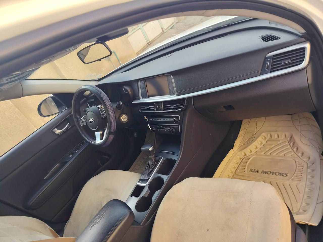 السلام عليكم للبيع كيه اوبتمه موديل 19وارد امريكي مكينه GDl2400نص فول كفاله عامه كلين سياره ابسمي شرط تحويل واسط سعر 160بيهاء مجال


**إذا كنت صاحب هذا الإعلان وتريد حذفه لأي سبب، رجاءا أرسل رسالة إلى الدعم الفني**