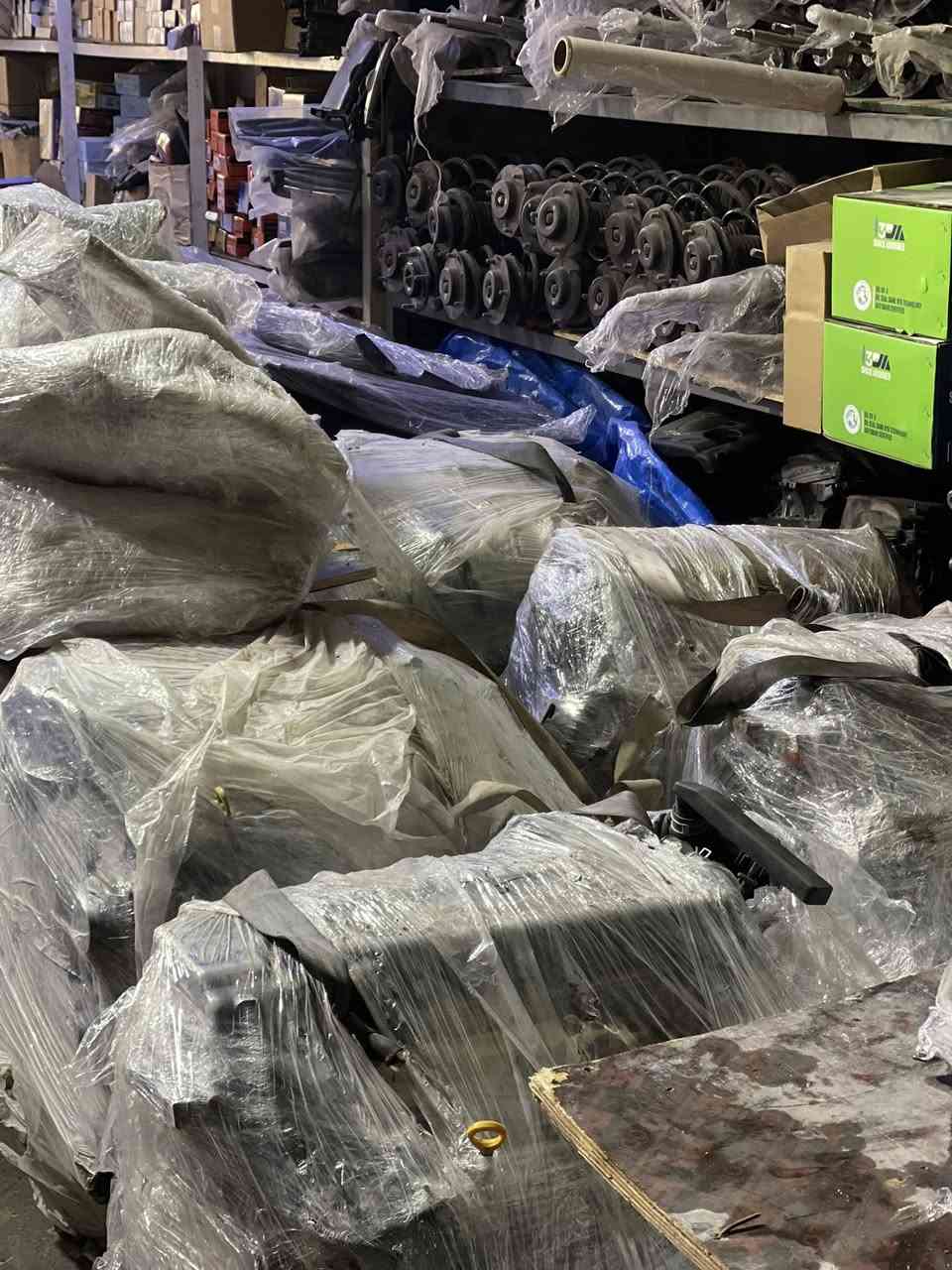 محلات الاخوين. كركوك مقابل كارج شميال ***********
***********
كورلا_يارس_افلون_كامري
