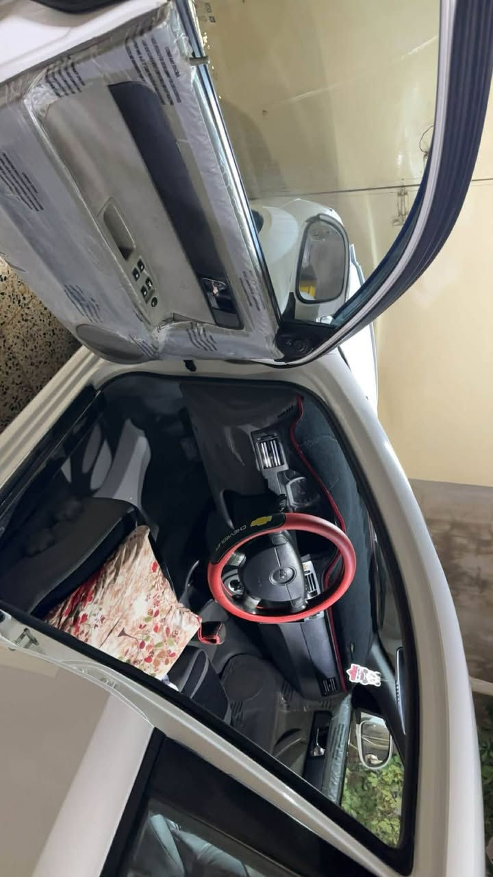 السلام عليكم اعضاء الكروب الكرام عندي اوبترا 2010ابيض ناصع شركه عامه السياره مكفوله كفاله عامه مبدل بيهه قطعه وحده اثر طخه خفيفه مواصفات  السياره 
تدفئه نار
تبريد ثلج 
كير مكينه درايم شفتات كله مضبوط واصلي 
صدر امامي خلفي جديد 
تخم تاير +ويل كب جديد بالكارتون 
دوشمه جديده 
ارضيه جلد 
لايتات بلاجكتور جديد كارتون 
بك لايتات شغاله 
مابيهه نقص 
شاشه تاب وكامره دواره 
السياره استعمال بيت كلش نضيفه جدا جدا 
السياره سعرهه ٨٥ وبيهه مجال 
للاتصال على الرقم ***********
غير متواجد على النت
