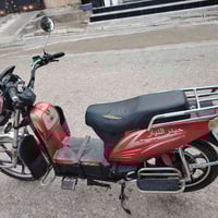 سعر 250 قفل ما بيه عيب بس محتاج فلوس و ابيعه اي استفسار عل رقم 0770959...