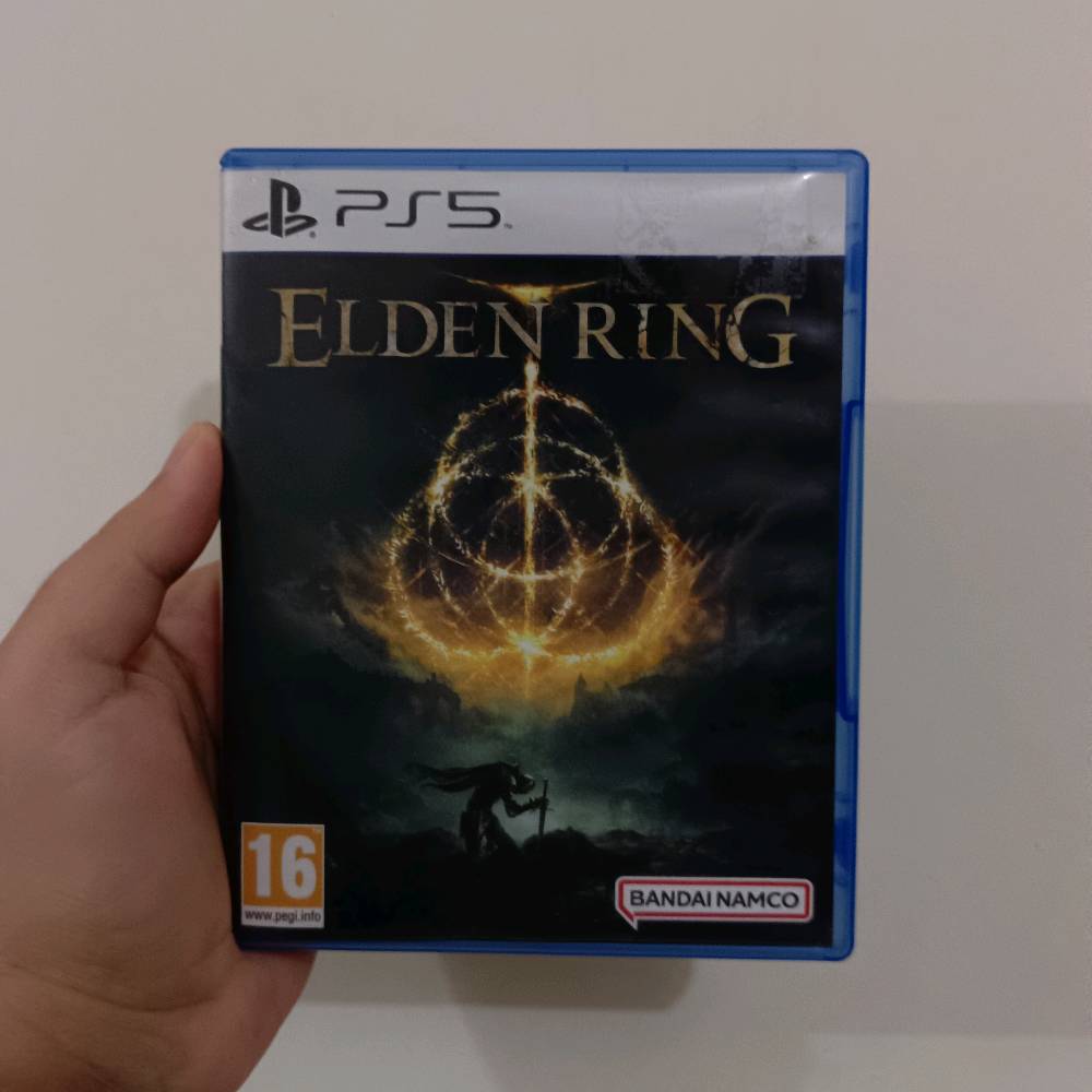 🔥 بكج أساطير FromSoftware – فرصة قوية 🔥
امتلك تحفتين من أقوى ألعاب الجيل:
لعبة Elden Ring – نسخة PS5🎮
🏆 لعبة السنة عام 2022 – تقييمات عالمية وأقوى تجربة Souls مفتوحة عالمياً

🎁 هدية مجانية:
حساب Sekiro: Shadows Die Twice🎮
🏆 لعبة السنة عام 2019 – تحدي احترافي وأسلوب قتال فريد

الحالة ممتازة:
✔️ القرص مستعمل نظيف جداً
✔️ شرط الفحص قبل الاستلام
✔️ الحساب مضمون وشغال 100%

💰 السعر: 40,000 دينار فقط
🚚 التوصيل: مجاني داخل الديوانية حصراً
للتواصل *********** واتساب.