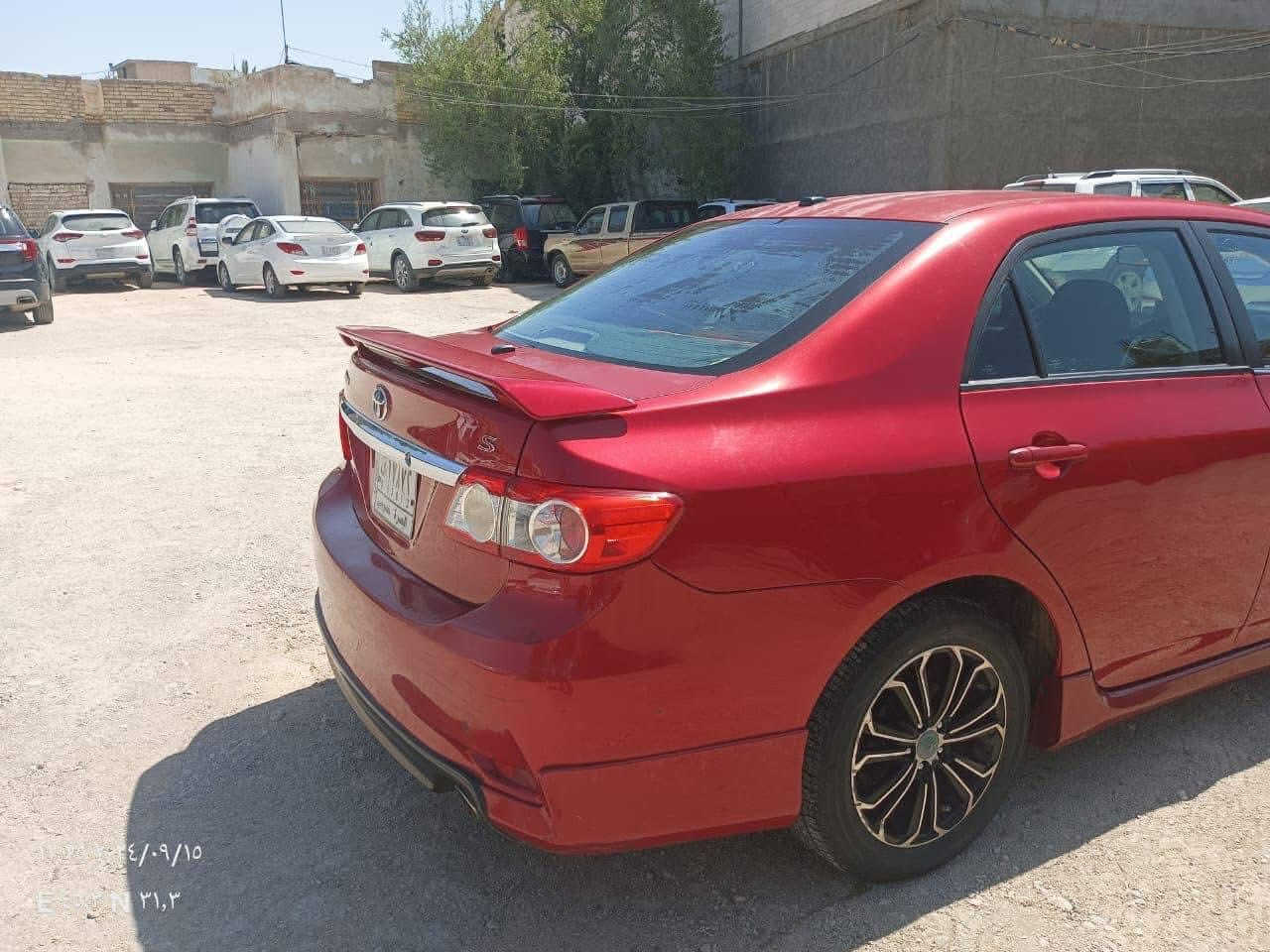 2011 كندية وارد امريكي 
ضربتها مال الوارد بالصور 
شديتلها محرك جديد قبل اسبوعين 
مع ادامه كاملة للسيارة
الكير تبديل دهن وفلتر الكير مع واشر جديد للكيس
مع تبديل بنزات ودسكات البريك 
حدادية وتبريد خير من الله
قمارتها والجنطة  جاردة شوية
سعر البيع 118$ وبيها مجال
السيارة باسمي شرط المداور اتكاتب وياك عقد مروري وادورلك بدون تاخير
السيارة بالسماوة ومشروع وطني
***********
للاسف ماعندي بيه واتساب
