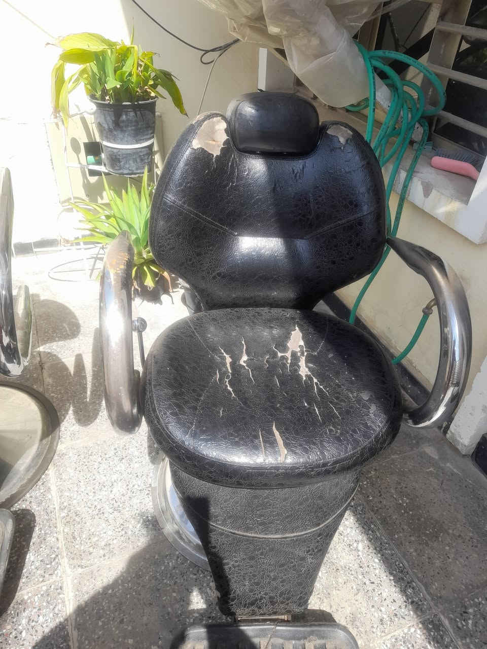 السلام عليكم كراسي حلاقه عدد اثنين السعر ٢٥٠


**إذا كنت صاحب هذا الإعلان وتريد حذفه لأي سبب، رجاءا أرسل رسالة إلى الدعم الفني**