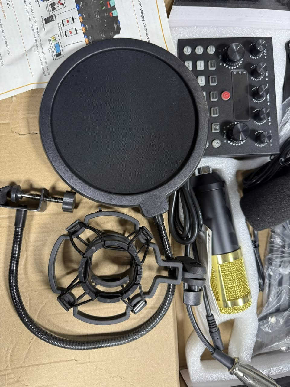 للبيع ممستخدم بعده بلكارتون ***********
