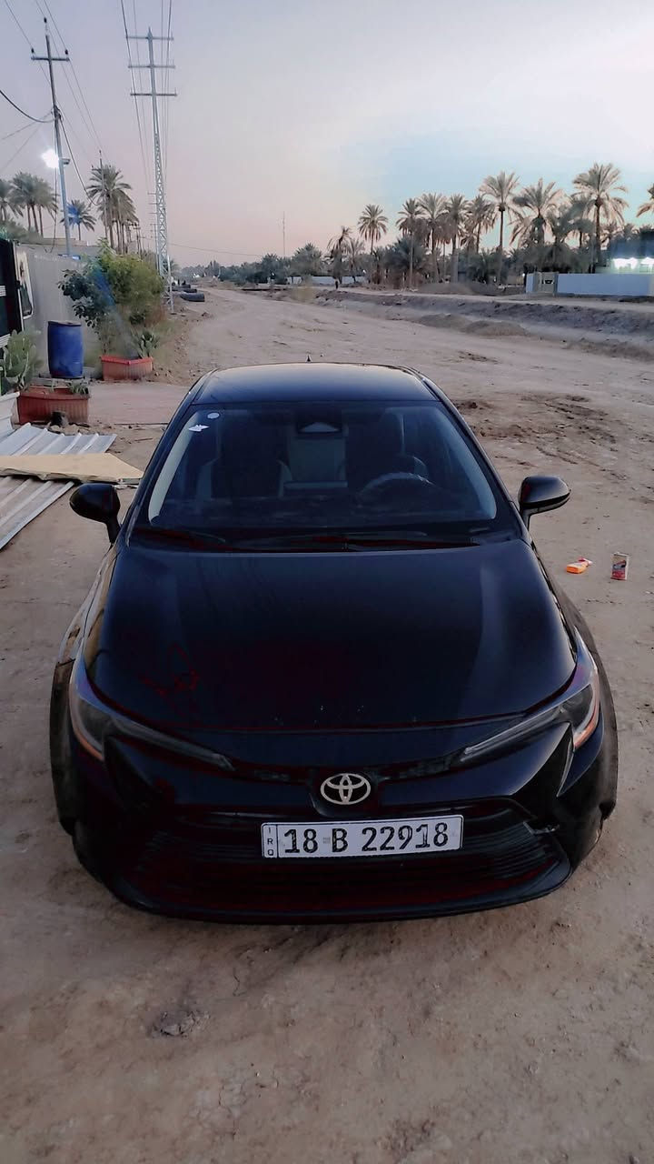 السلام عليكم كورلا موديل ٢٤ ماشيه ٣٤ رقم بابل حره بسمي 
امريكي بيهه بنيد مبدل وجاملغ بارد 
والهلال الوره هم بارد قليل 
مراوس شعندك نزل 
مواصفات Le
مراوس فقط حسب القناعه 
***********
