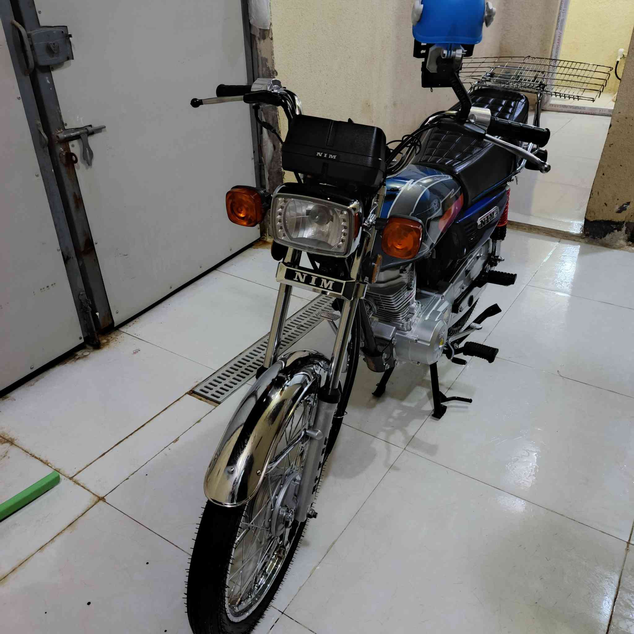 سلام عليكم دراجه نامه موديل 25 أوراق سكنر صارله 3 أشهر من مطلعه سعر 650 وبيه مجال بسيط ***********
