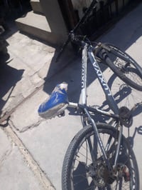 بايسكل برازيلي للبيع نضيف حيل  بس نقص مال بايدر اليده  قيم واخذ خابر و...