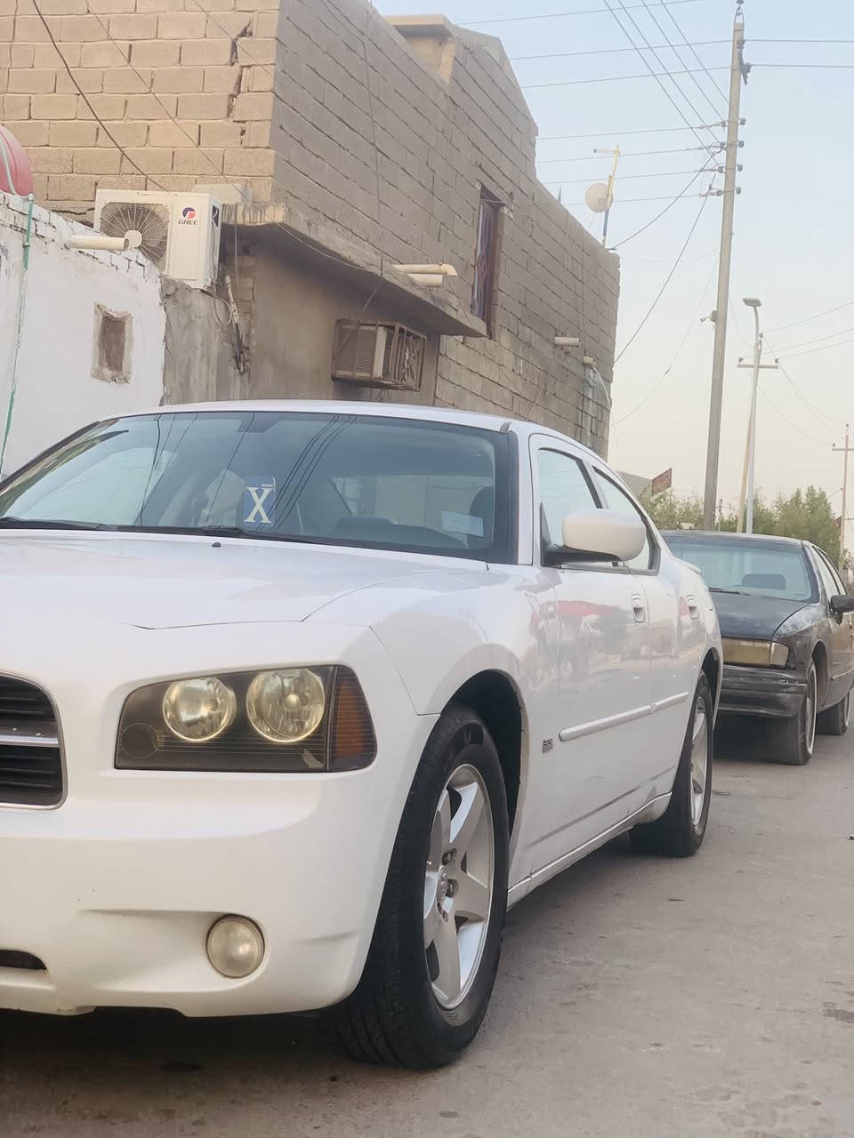 السلام عليك DODGE GARGERللبيع
سياره كفاله بحاله الوكاله ما مشتغله خط زيرو حدايده امامي خلفي 

جارجر  2010

محرك 6سلندر حجم 3500 اصل abs

كير اوتوماتيك شرط المحرك والكير ولاكسل ذهب 

رقم  رقم بصره سنويه لل 30 هزه جديده كلشي 

  شرط التحويل او وكاله

السيارة فول مواصفات 

 

كشنات جلد وكهرب  

شاشه كامرا حساسات كروز سرعة  

نظام ABS   نظام تراكشن مانع انزلاق 

 تبريد قطعتين ثلج ❄️

لايت  عالي ناصي سكنات كلشي جديد بحاله الوكاله 

ويل كب  طخم تاير جديد

جاهزة من كلشي‼️ السياره بس دعاميه الأمام صبغ بدون معجون السعر 135 وبيه مجال للشراي عنوان بصره زبير للاستفسار اكثر ***********
