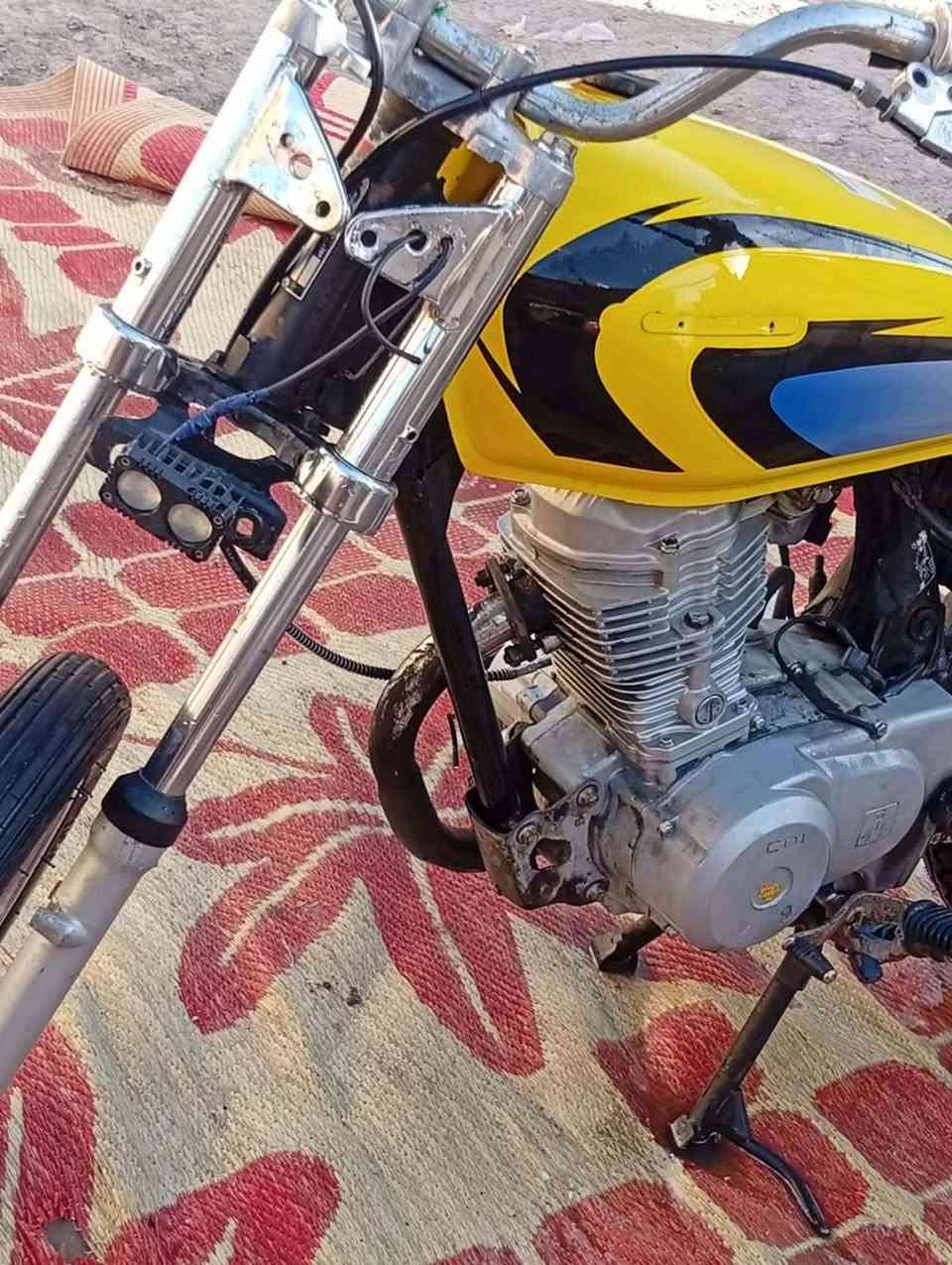 #سلام_عليكم دراجه للبيع مفتوحه بوشه وبستم اوراق أصولي تروح تستلم لوحات سعر خاص ناصرية مركز.  شاصي 21 مكفول دراجه نضيفه بس هاملينها للشغل


**إذا كنت صاحب هذا الإعلان وتريد حذفه لأي سبب، رجاءا أرسل رسالة إلى الدعم الفني**