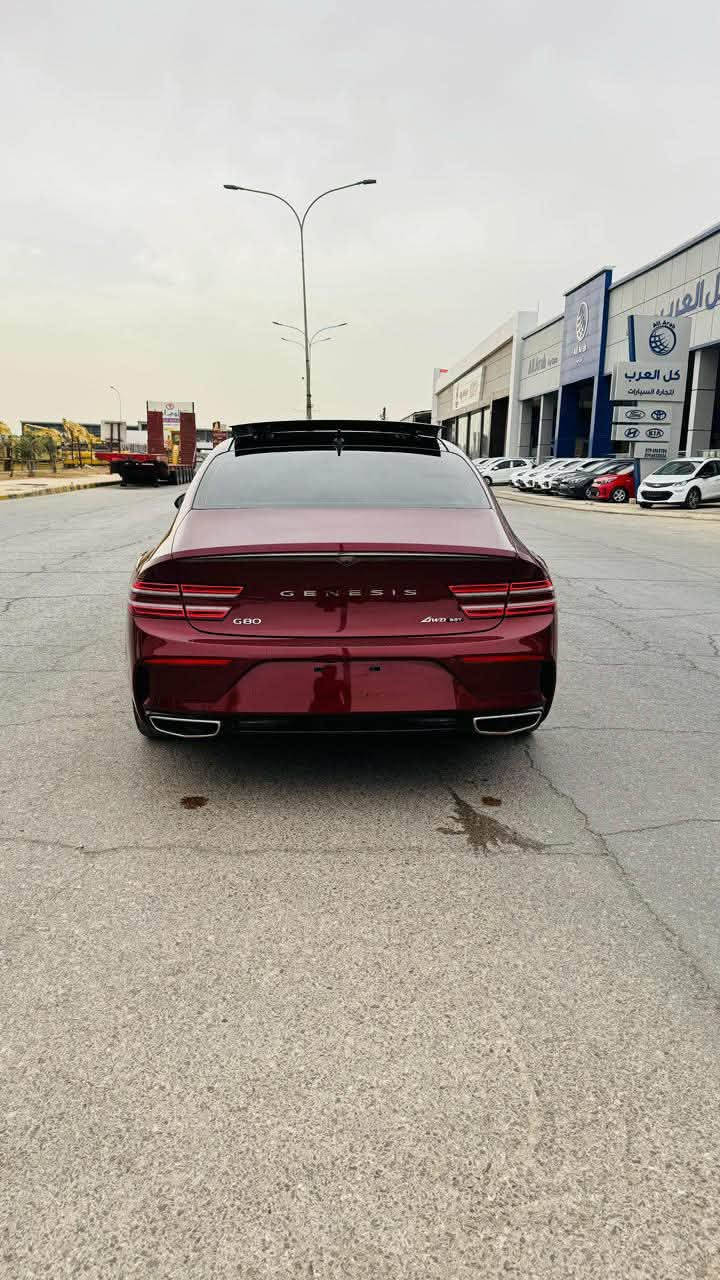 السلام عليكم ... الوحش الكوري
جنسيز 2023 G80 فول موصفات معروف موصفات السيارة للجنايه بصمه تشغيل عن بعد رادارات كشن حار وبارد بوب شفط جنطه شفط مشط خلفي دوران الداير الخلفي ويه الستيرن  زنون وموصفات البقيه السياره بدون حادث ولا تبديل ولا صبغ بيه تقرير مياه امطار  وعليه ادامه يم الجوهرة الي بحي الجامعة علي  معروضه 32$ وبيه مجال بسيط الاتصال (***********)محرك 6 سلندر توين تيربو مرقم بغداد وشرط الفحص واذا تريد اسئل علي ابو الجوهره عليه
