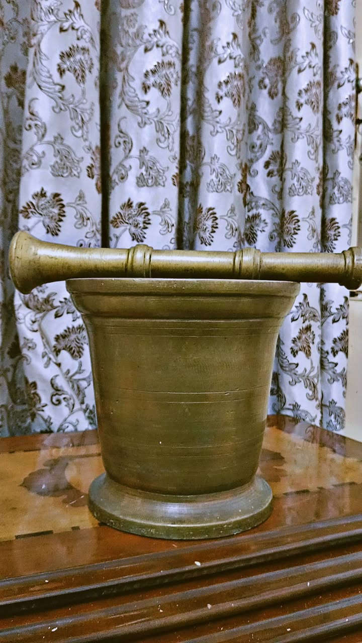 سلام عليكم هاون للبيع قياس 20 سا نظافه فول سعر خاص
***********
