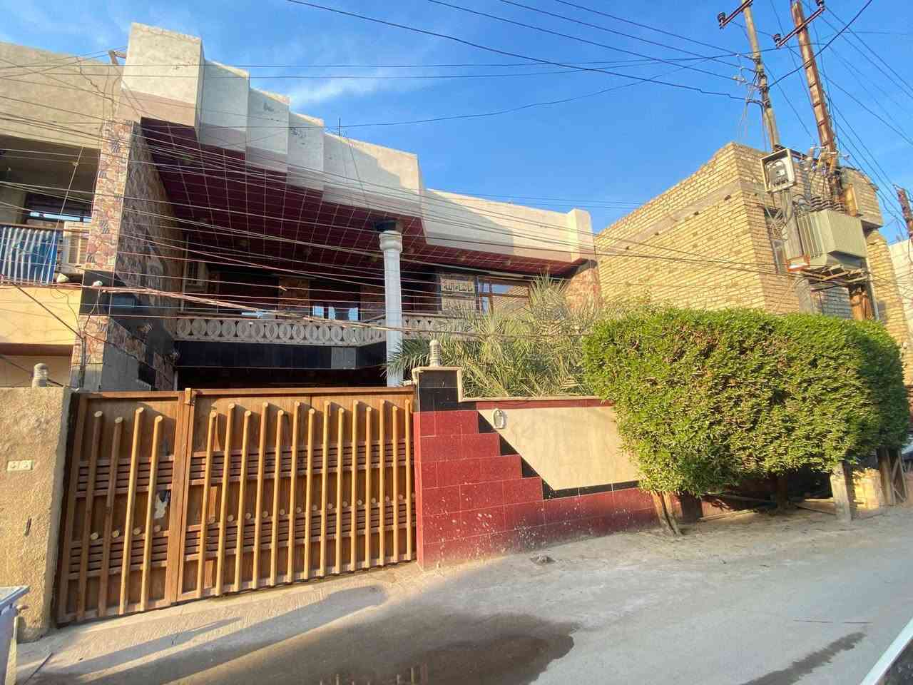 📢 الدار للبيع – في الدوره 
🔹 الموقع: زراعي العبيدي 
🔹 المساحة الكلية: 210 متر 
🔹 البيت طابقين 
  ▪️ صاله
  ▪️ 4 غرف نوم
  ▪️ استقبال
  ▪️ مطبخ
  ▪️ خدمات كاملة + حديقة خارجيه 
💰 السعر خاص
العنوان /قرب قاعه العبيدي /فرع امير الحلاق 
📞 للاستفسار ولمزيد من التفاصيل:
***********
***********
*********** 

🏢 مكتب الشمري للوساطة العقاريه
