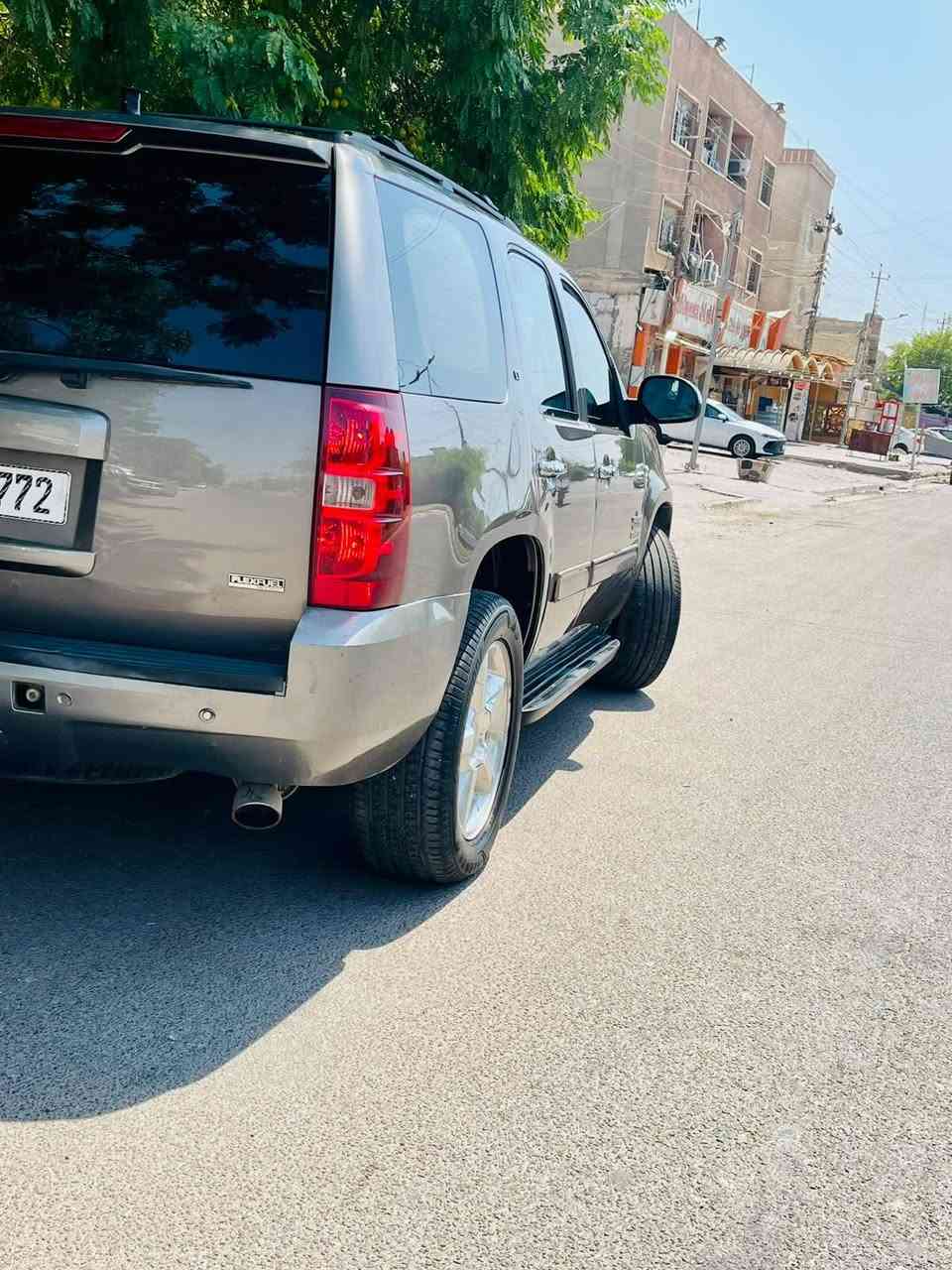 سلام عليكم شوفليت تاهو LT
موديل السياره ٢٠١٣ اصل شرط التحويل 
سياره جاهزه من اي نقص مكفوله من  الصبغ والضربه والكص  كفاله عامه حتى  الدعاميات الداخل لونين رقم السياره بغداد انكليزي العنوان بغداد البلديات رقم الهاتف *********** 
اخوان اني مكلف بنشر السياره اي استفسار خابر على الرقم ما متواجد على الفيس اتصال

