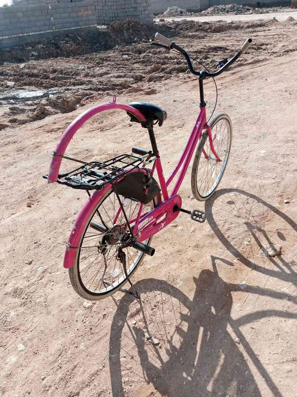 باسكل لبيع جديد موديل 2016 ما بدل اي شي بي سعر 90 وبيا مجال رقم *********** بي واتساب
