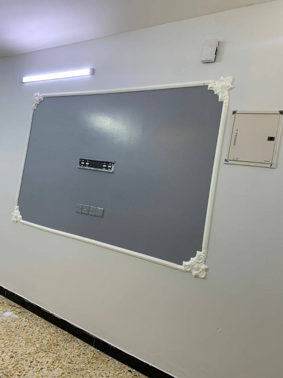 السلام عليكم كادر صباغين عراقي مصري جميع انواع الاصباغ والديكورات والواجهات شغل نظيف واسعار مناسبه مكاني بغداد الدوره نعمل كافه بغداد 
***********
***********
واتساب +اتصال📞
