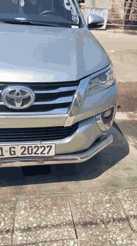 سلام عليكم اخون عندي تويوتا فورجنر البيع سيارة بسمي موديل 2017 سيارة ماشيه 100مكاني ديالى السعر خاص او اتصل ***********
