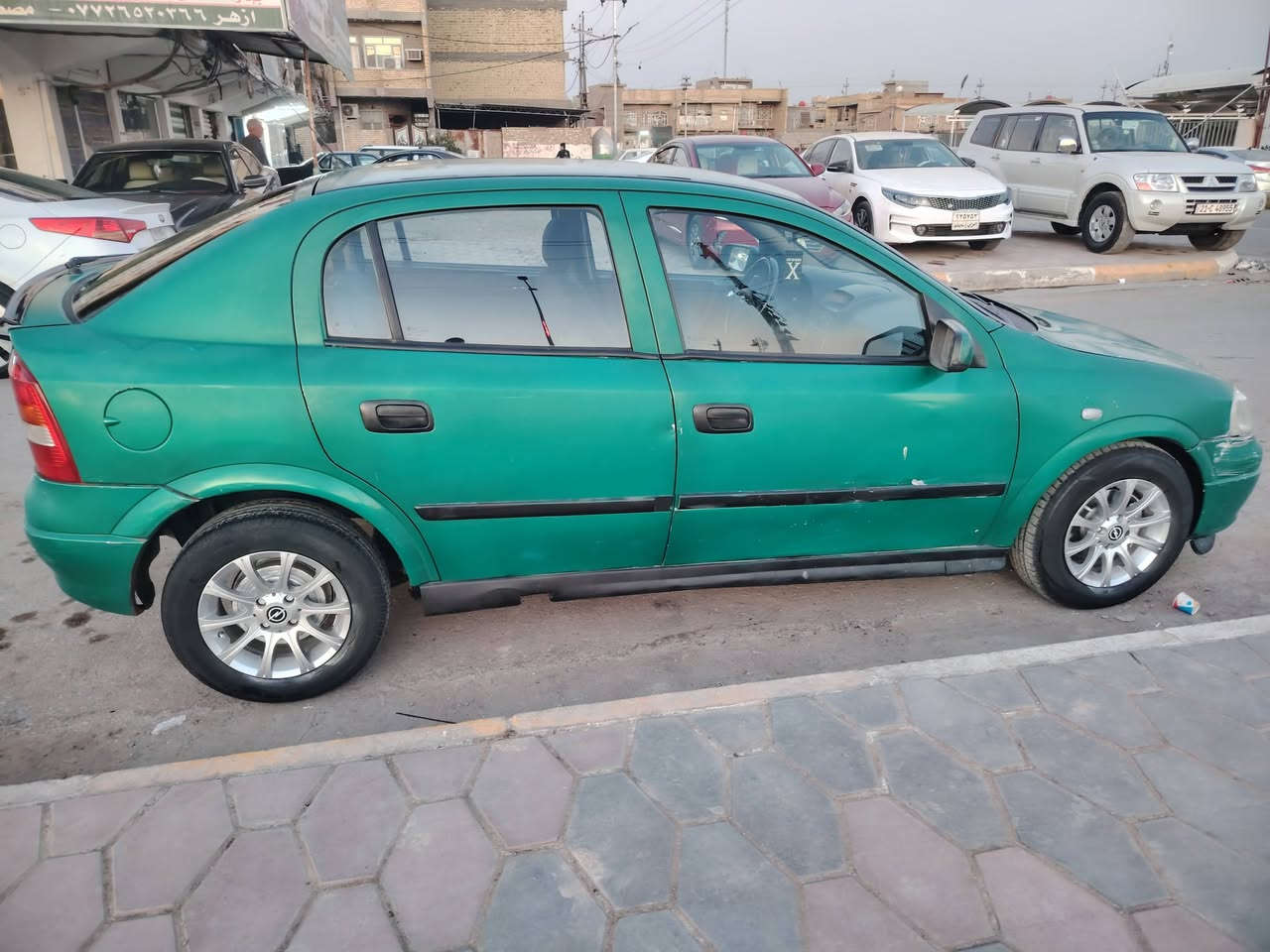 للبيع اوبل استرا موديل 2002
صبغ عام جماليه بدون حادث
كير عادي رقم بغداد سنويه 30
 حداديه جديده تخم تاير جاهزه سعر 40  *********** /***********
