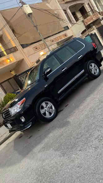 السلام عليكم
للبيع او مراوس حسب القناعه
لاندكروز موديل 2012
  مكينه 8سلندر4600 
بدون صبغ ولا تبديل 
رقم بغداد باسمي شرط التحويل 
المواصفات—

كشنات جلد لونين وكشن السايق كهرباء
ثلاجة
سلايد
تحكم سترين
تبريد مركزي
بصمه
حساسات امامي خلفي
شاشه
كامره
زراك عالايت بلادي
تحكم بالايت الناصي
نظام ايكوو
طفاية هههه العالم تسال بيها طفايه
نظام ايكووو
مري شفط وكهرباء
مري قلاب عند الرجوع
بجم كامل زنون
كير محرك بلاد
تخم تاير ياباني
تشغيل عن بعد
تصعيد الجام عن القفل 
اناره ترحيب
مكان السياره بغداد 
سعرها365. وبيها مجال للطيبين 
وكلشي موجود بالسوك  والصور كدامكم 
واي استفسار. حاضر
*********** بغداد
