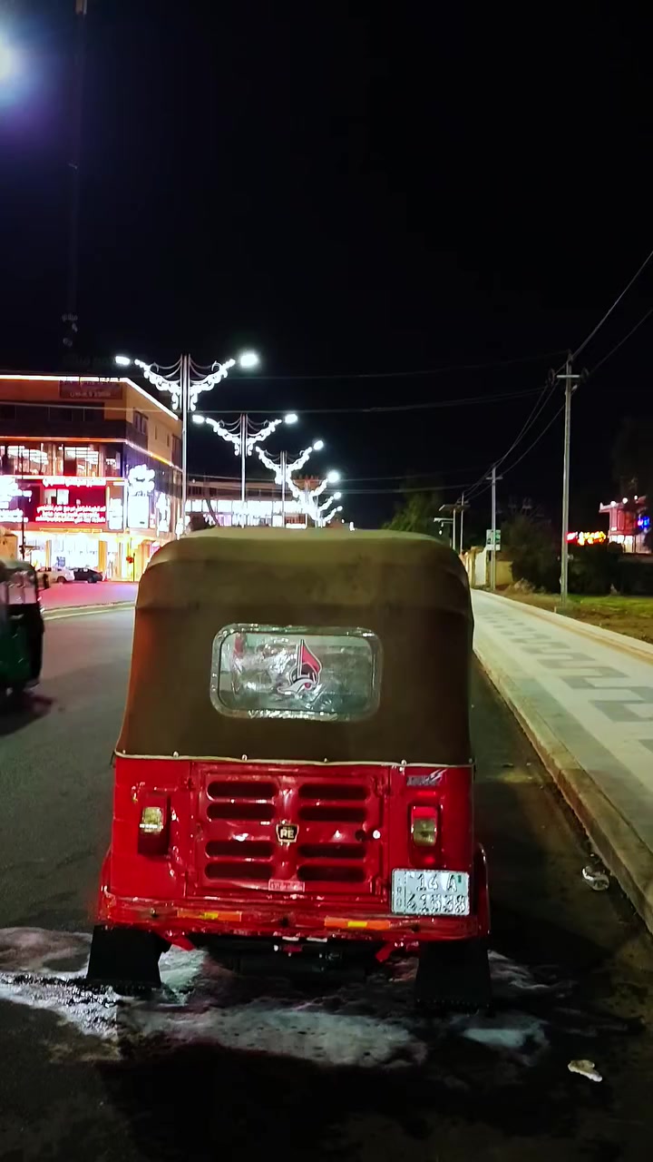 سلام عليكم تكتك موديل 20 عنواني ميسان رقمه بصره تكتك مكينه مجفت كشره بيه بارد يم البك لايت  تكتك بسم واحد بل بصره تكتك تخبل جاهزه كبل لشارع تخم تاير جبلي كله جديد سعر تكتك 6500 وبيه مجال الرقم ***********
