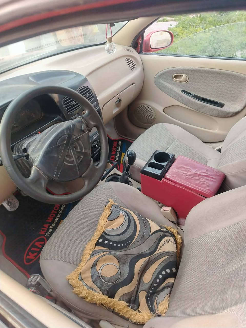 سلام عليكم كياريو للبيع كير مكينه مكفولات داخل نضيف سعر 3ملاين و200الف  الشراي يتصل ***********
