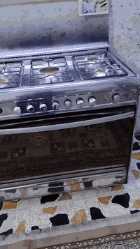 طباخ للبيع نضيف سعره 230 وبي مجال رقمي 07862997201