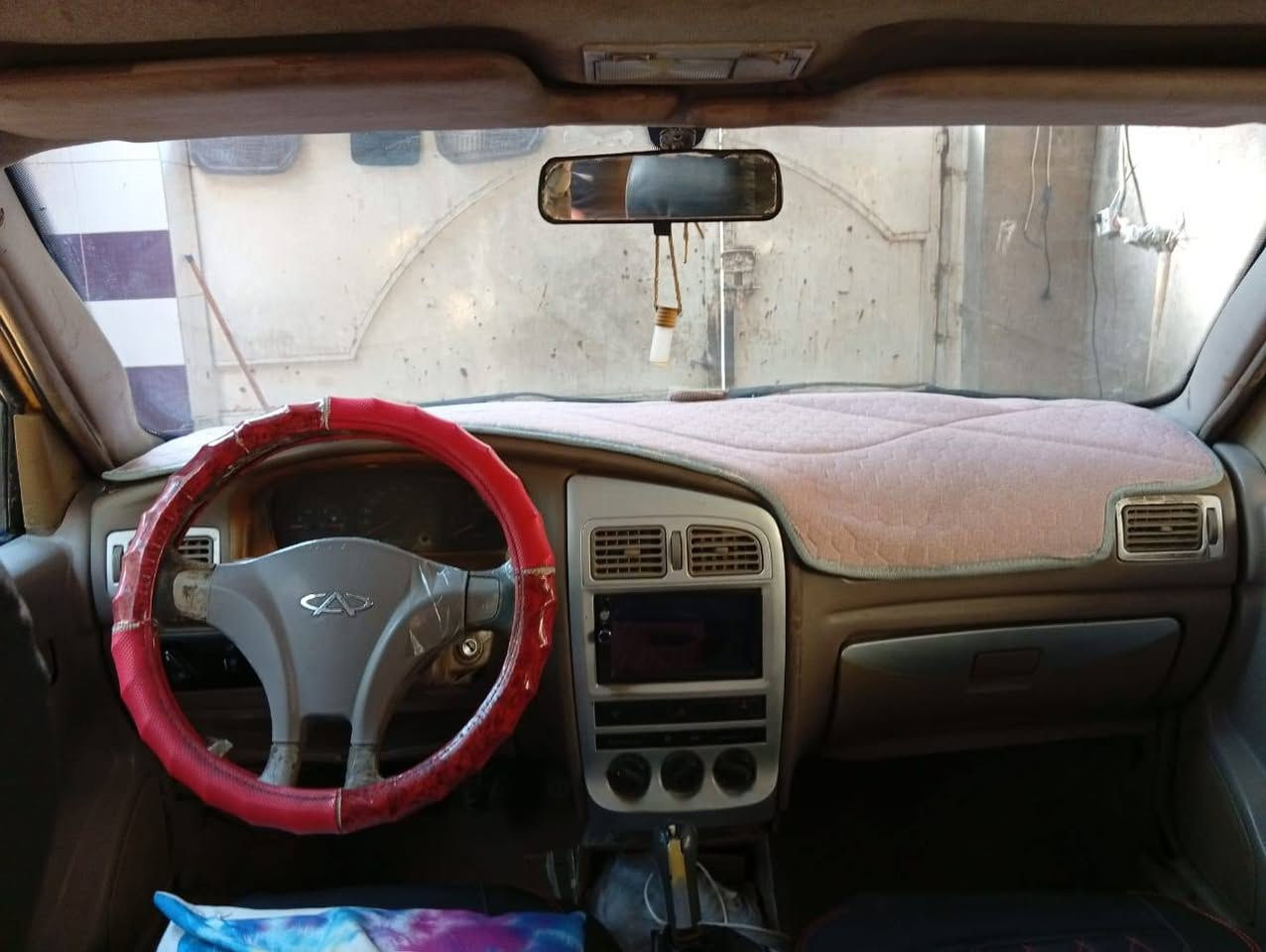 سلام عليكم شيري البيع موديل ٢٠١٠ مكينه وكير لاتنقيص ولا تبخير سعر ١١ورقةسيارة ماندل راعيهة بس اني اتكفل سرقة وعشائر اني مكلف بنشر مكاني بغداد الغزالية تصال بل رقم ***********
