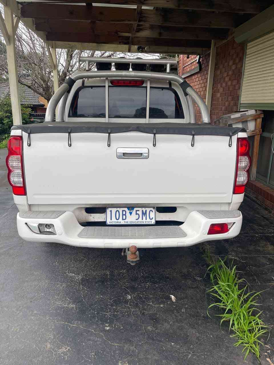 Manuel diesel Great wall 2013 done 60,000km selling due gone overseas ute sat for 2 years not driving in good condition just needs new oil and new service due to sat in garage for 2 years because im overseas low kms diesel im second owner has all service books purchased feom preston nissan dealer 2020 car is good car comes with spot lights and led front light mud tyres and walke radio ute ready to go just needs rwc and rego 

Location melbourne norther suburbs 

No rego and no rwc negotiable for serious buyers Melbourne, VIC


**إذا كنت صاحب هذا الإعلان وتريد حذفه لأي سبب، رجاءا أرسل رسالة إلى الدعم الفني**