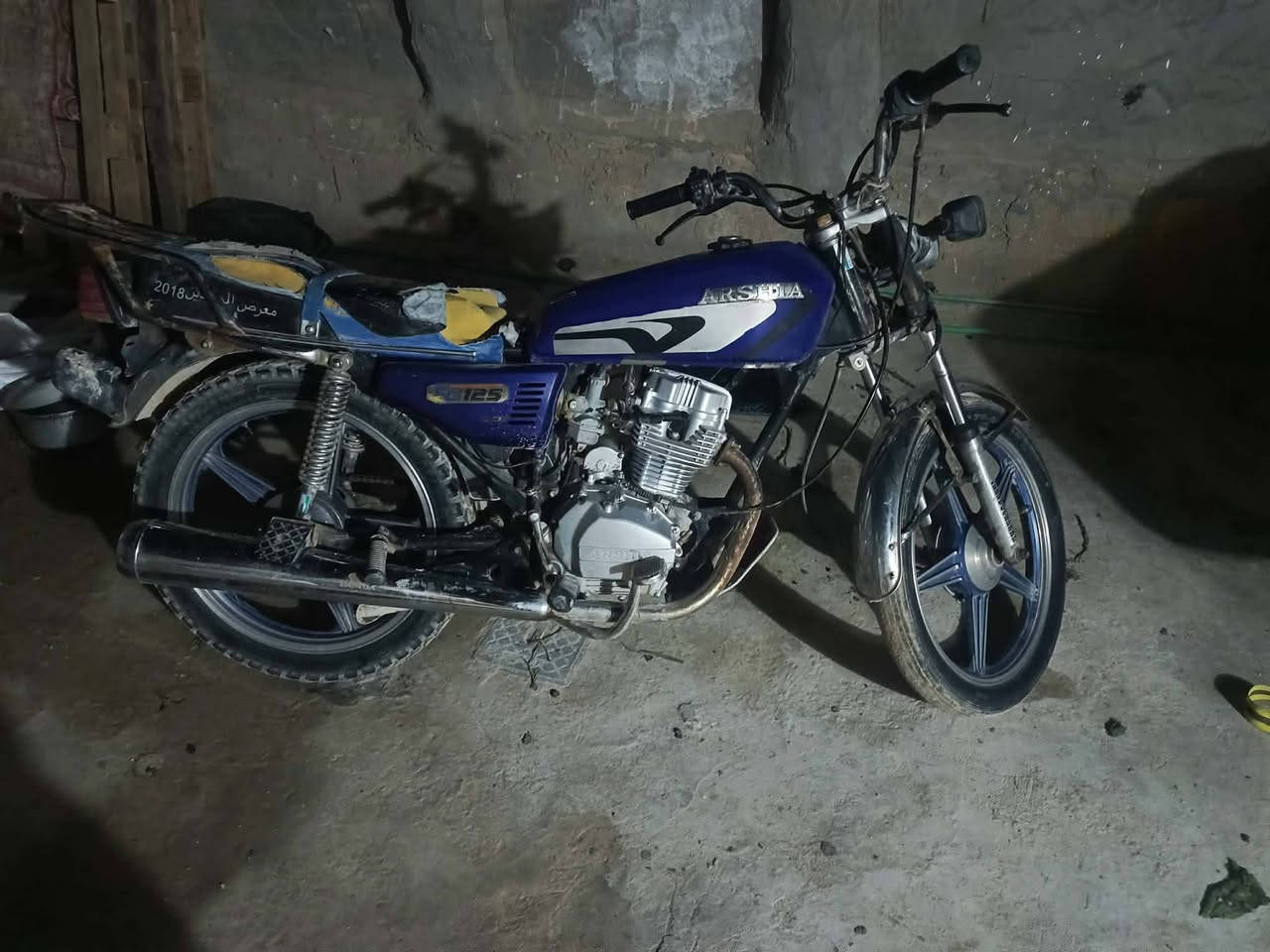 سلام عليكم اربعد كير مديل 18 اوراق اصوليه رايدها 450 وبيها مجال للاتصال ***********
