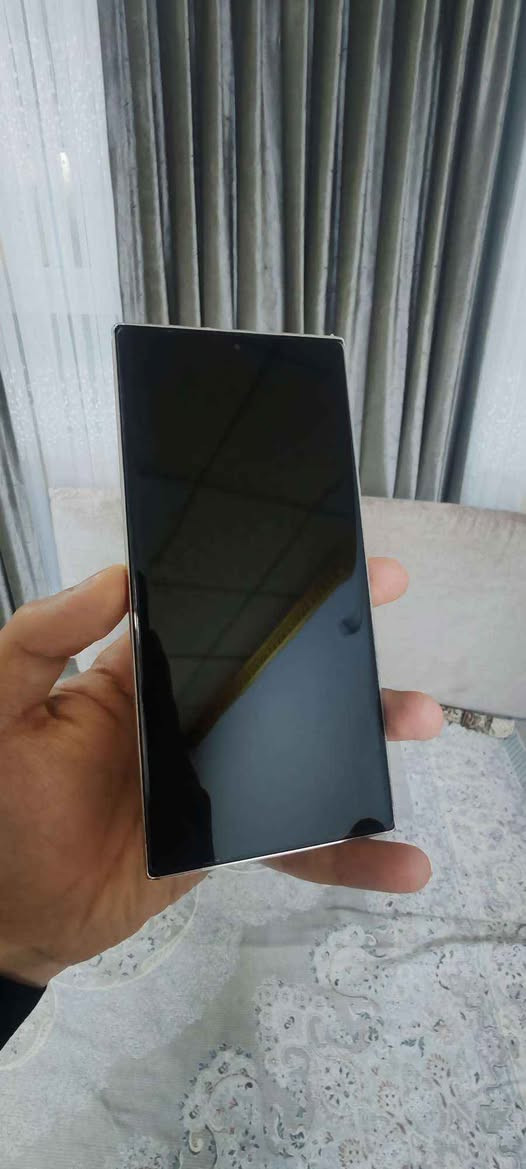 Galaxy S23 ultra 
256gb RAM12
Snapdragon 
%100 خاوێنی ڕەنگی سپی أربيل, العراق


**إذا كنت صاحب هذا الإعلان وتريد حذفه لأي سبب، رجاءا أرسل رسالة إلى الدعم الفني**